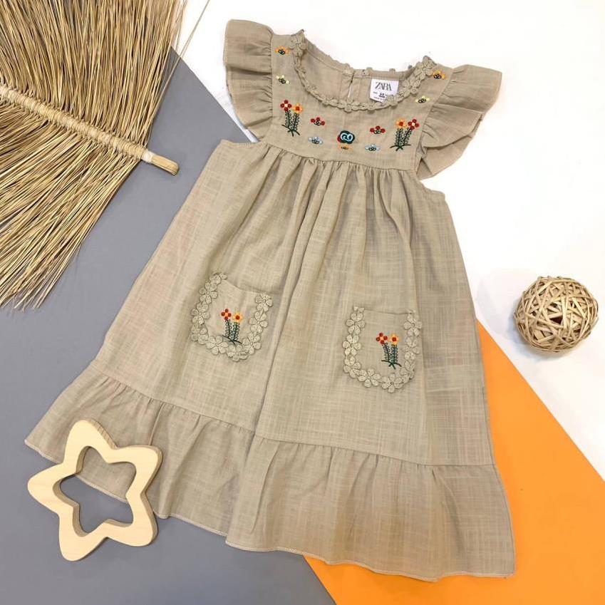 پیراهن کرم نخ کتان گلدوزی ترک ZARA از 2 تا 7 سال 45899bb4-0944-4c5e-b8a0-df11e183b54c.jpg