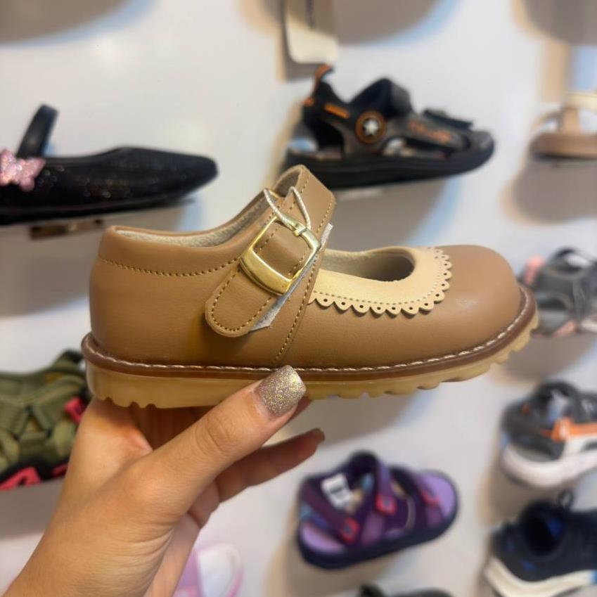 کفش بابت چرم SGK از 26 تا 29 656da3df-092f-46b2-b7f4-ef51b1a614be.jpg