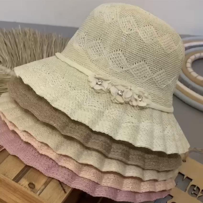 کلاه حصیری گلدار وارداتی از 5 تا 10 سال 65e4e322-2fd2-4dd9-8d3a-83f386c3f287.jpg