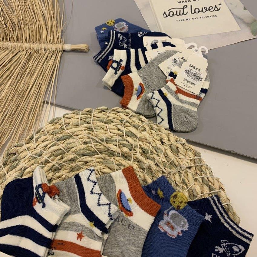 جوراب وارداتی نخی از 1 تا 9 سال 75cdd8a1-61aa-48f2-90b7-c9d1a796a093.jpg