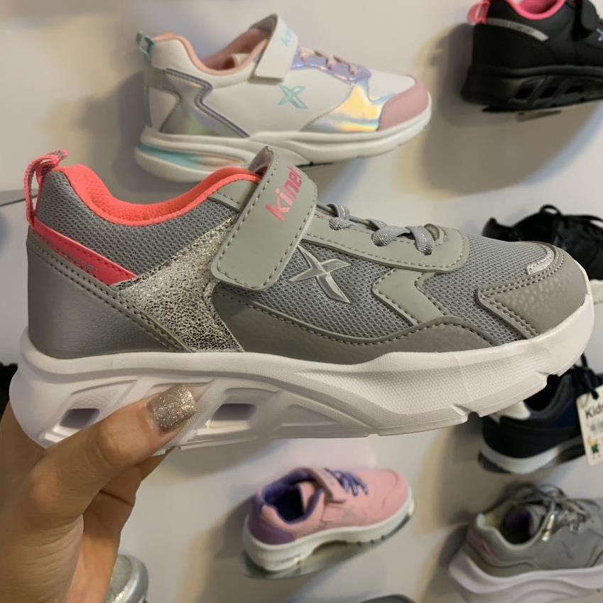 کفش طوسی ترک KINETIX از 32 تا 33 88ad9f24-5f4e-4de4-abea-da736420350f.jpg