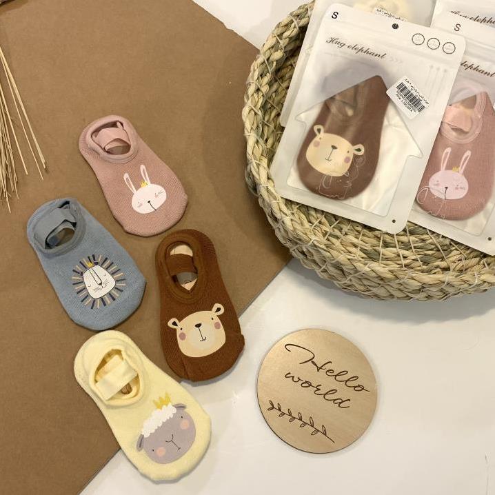 جوراب کش دار وارداتی 4 طرح c5c16daa-7909-4b8f-8f62-777899a2ecc0.jpg