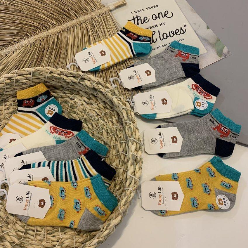 جوراب وارداتی نخی از 1 تا 9 سال e6b16a9d-3c86-4ca5-b523-eb899f1bc6e6.jpg