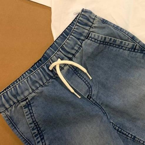 شلوارک جین کاغذی کمر کشی برند  C&A  از 10  تا 14+ سال