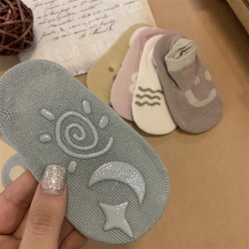 جوراب ساده  ترمز دار در 5 رنگ سایز S.M.L