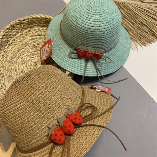 کلاه حصیری ترک توت فرنگی KITTI فقط 2 تا 6 سال